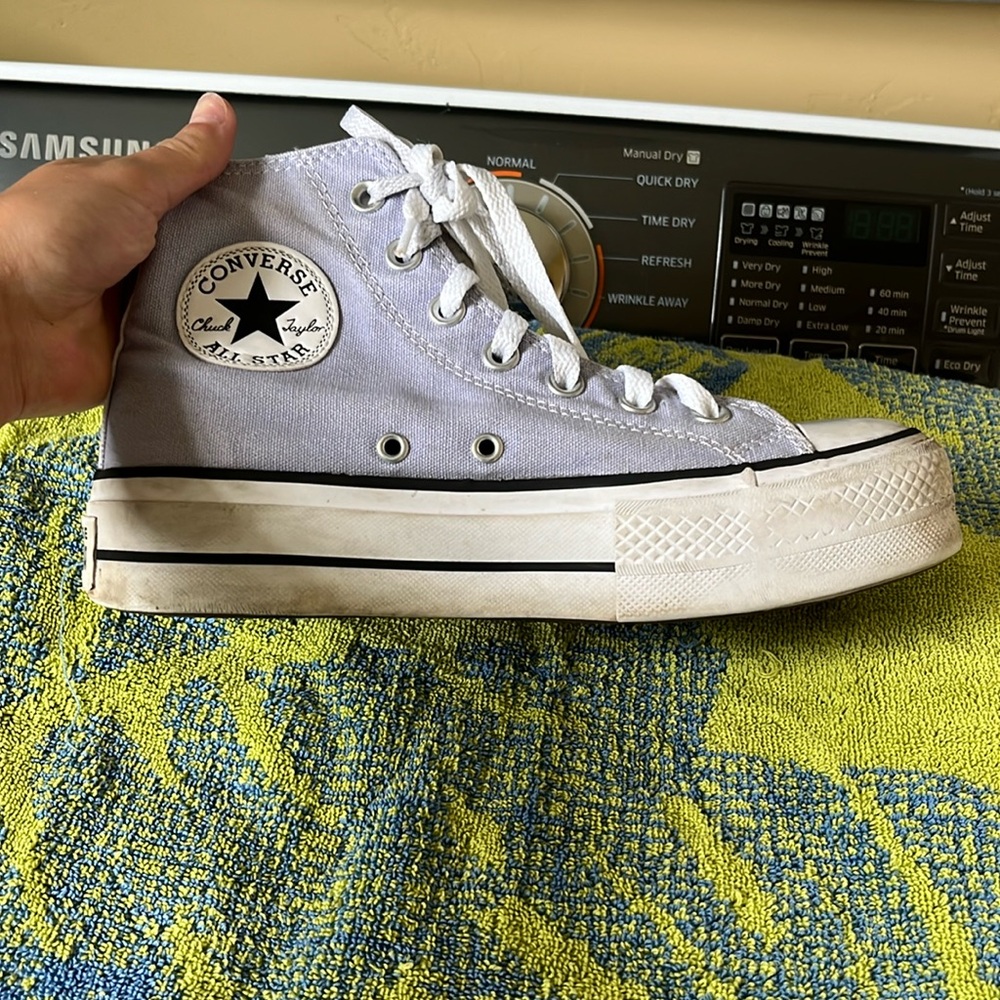 Converse purple size 6 1/2
